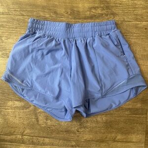 Lululemon Hotty Hot High-Rise Lined Short 2.5"